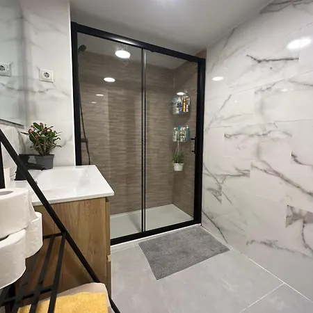 Habitaciones Bilbao ビルバオ