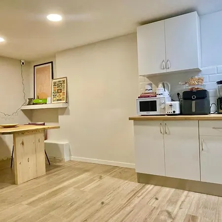 ホームステイ Habitaciones Bilbao